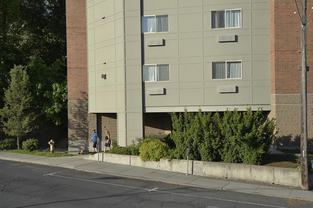 The Madison Inn Spokane Bagian luar foto